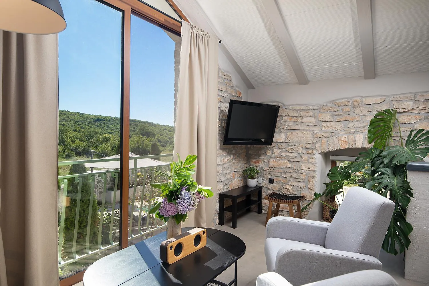Villa Stanza Campitelli For Up To 21 People In Central Istria With Private Pool And Pet Friendly 巴莱