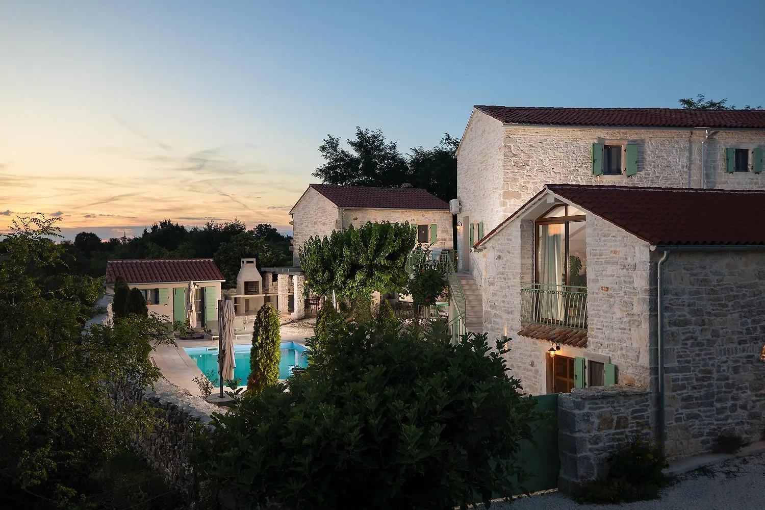 Villa Stanza Campitelli For Up To 21 People In Central Istria With Private Pool And Pet Friendly 巴莱 克罗地亚